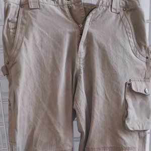 Women's Duluth Firehose workpants w/ place to insert kneepads